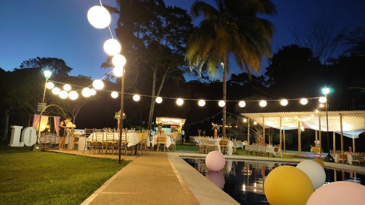 Hotel Playa By Marbar Hoteles Villeta Exterior photo