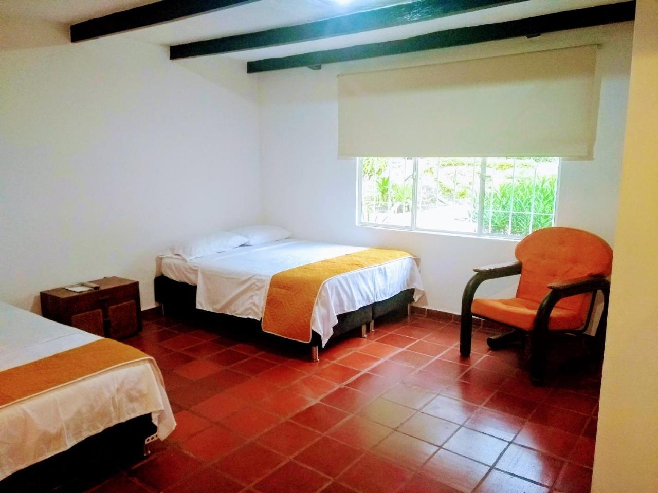 Hotel Playa By Marbar Hoteles Villeta Exterior photo